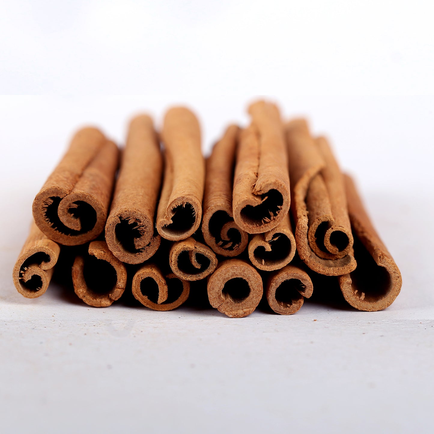 Dalchini Gol (Cigar Quality)  - Cinnamomum Zeylanicum - Cinnamon Sticks